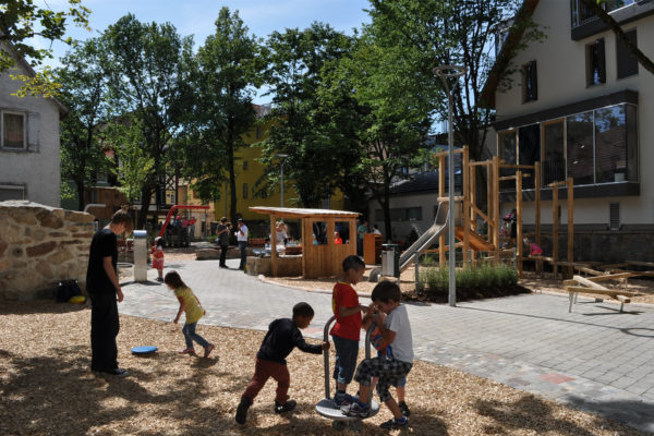 SPIELPLATZ NÜRTINGERHOFSTRAßE